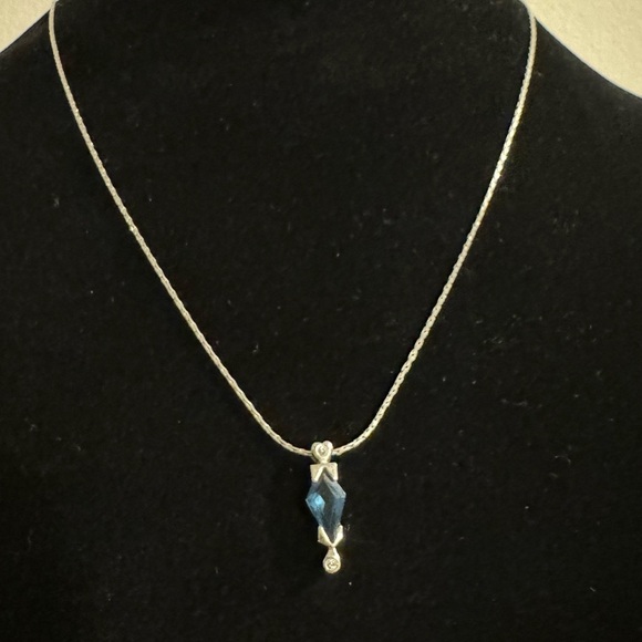 ✨2 for $30✨ Fifth Avenue Collection Silver Tone Blue Crystal Pendant Neclace - Picture 8 of 8